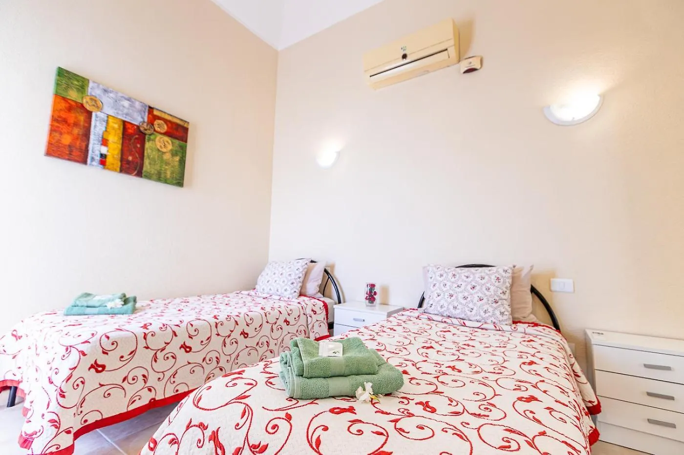 Cozy Villa In Madronal De Fanabe With Large Private Pool Costa Adeje  Spanien
